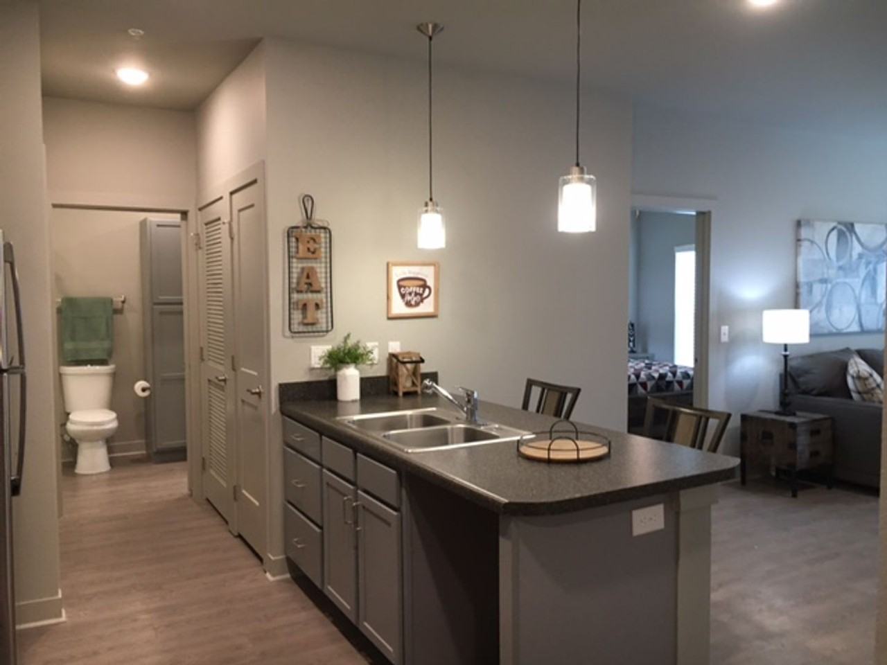 Chalet Apartments - Photo 6 of 8