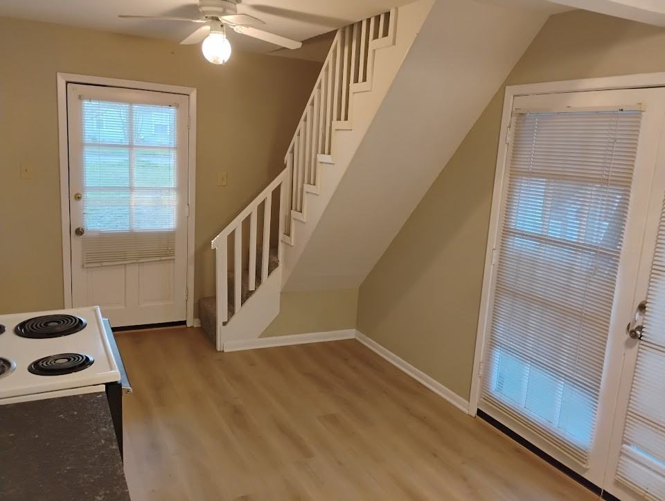 504 N Newsom St - Photo 3 of 22