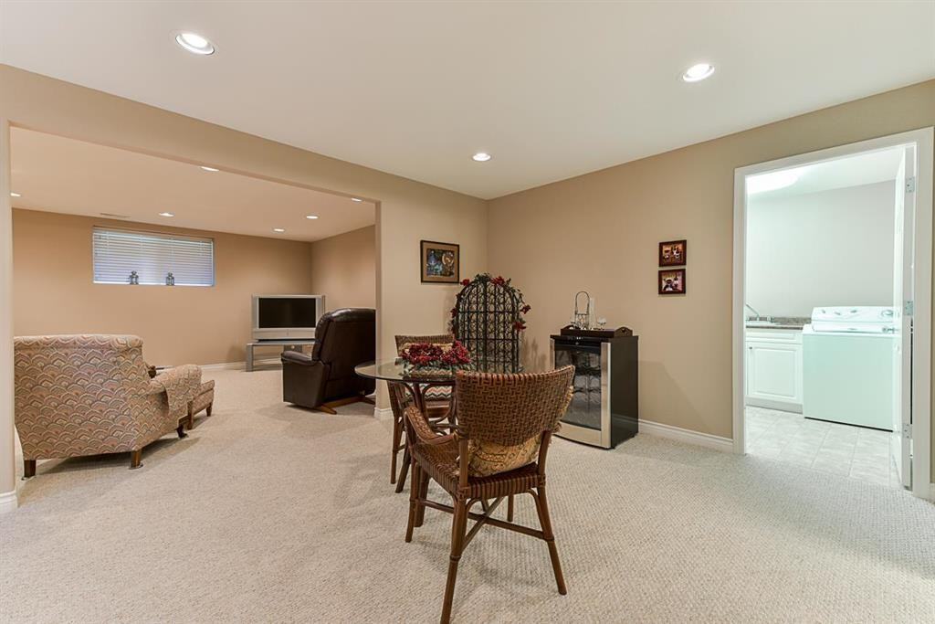 3442 Rosemary Heights Dr - Photo 3 of 15