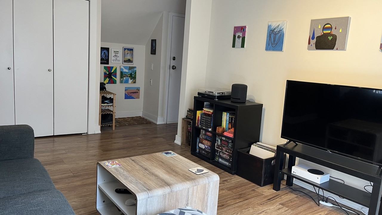 100 Indian Road #Loft - Photo 2 of 8