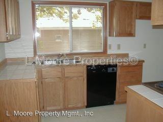 110 Kingsgate Rd - Photo 2 of 5