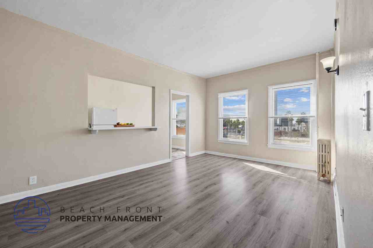 418 S. Normandie Ave. - Photo 3 of 20