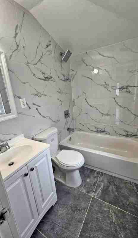 11930 165th St - Photo 2 of 18