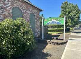 featured image of 1208 Linn Ave