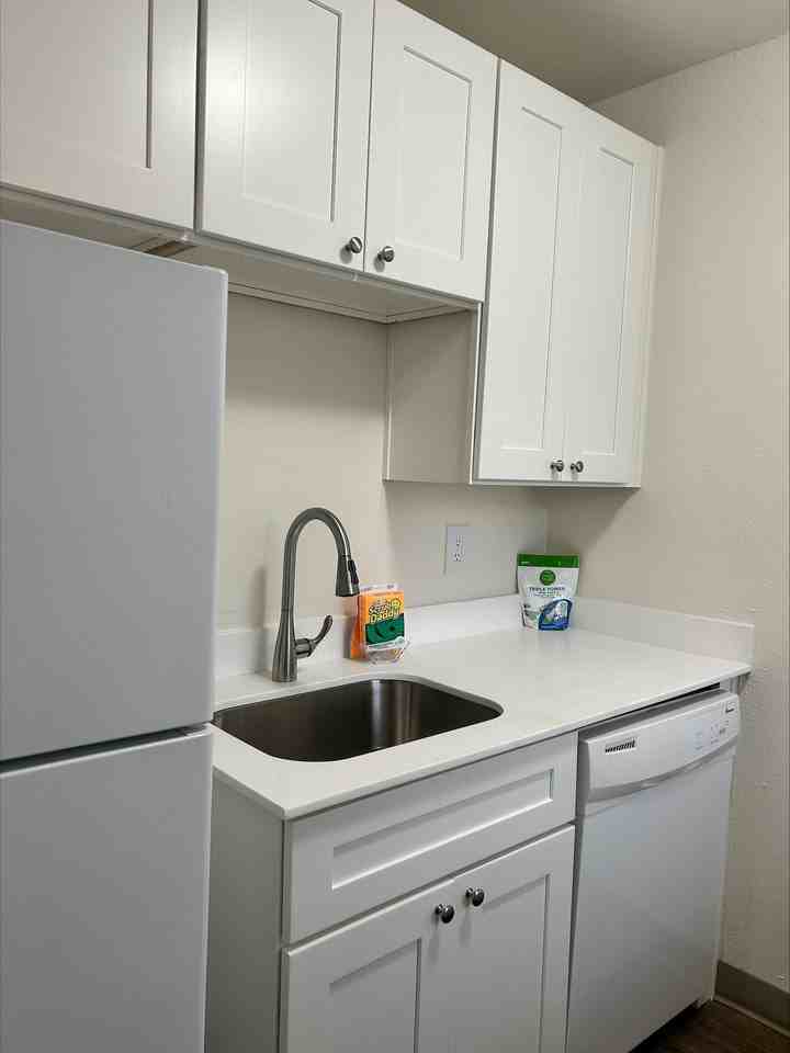 Mt. Pleasant Apartments - Photo 7 of 26