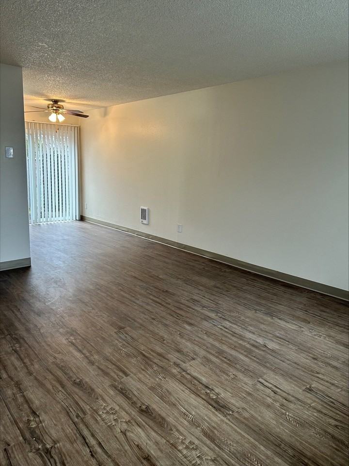 Mt. Pleasant Apartments - Photo 4 of 29