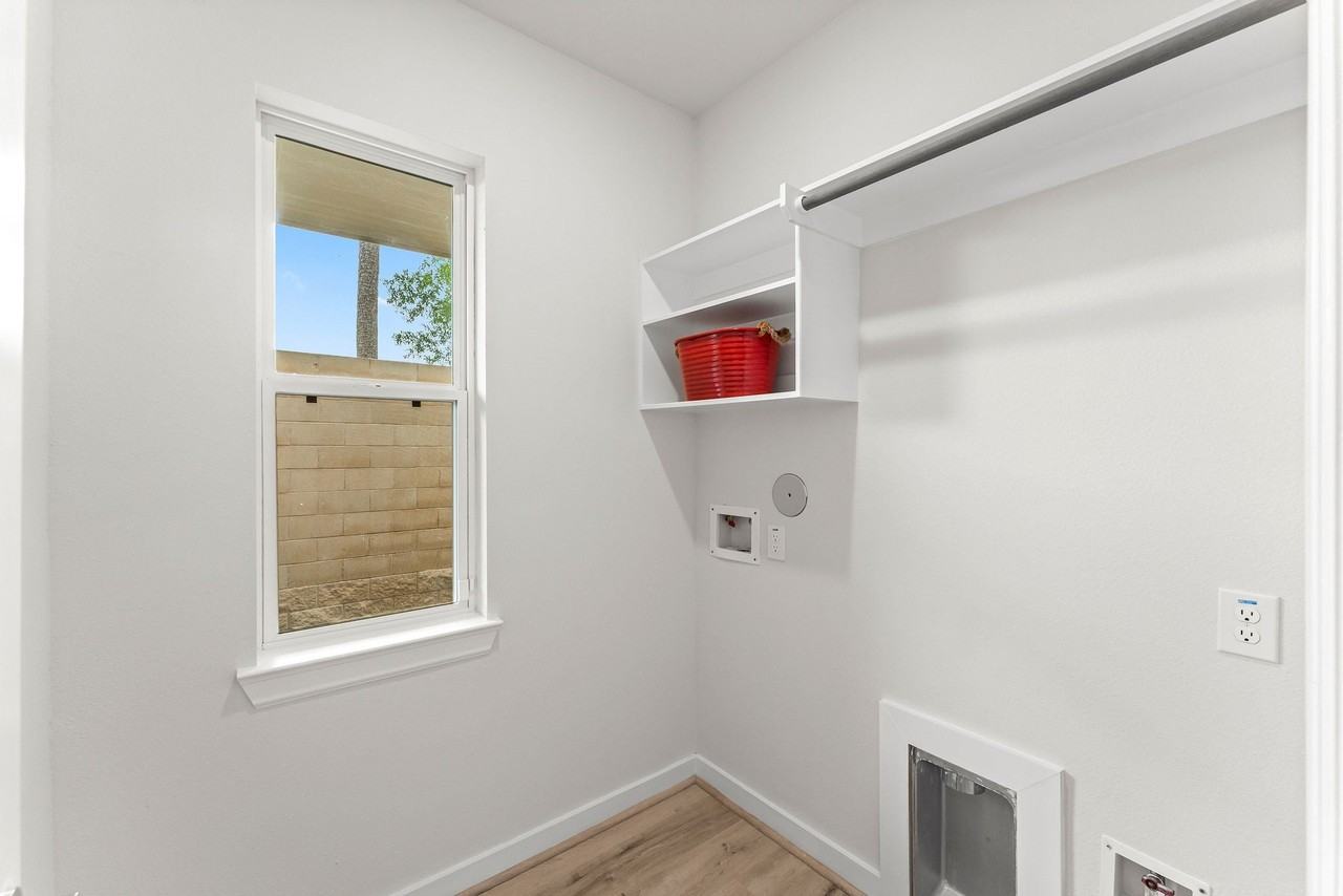 2839 Legends Crest Dr - Photo 7 of 14