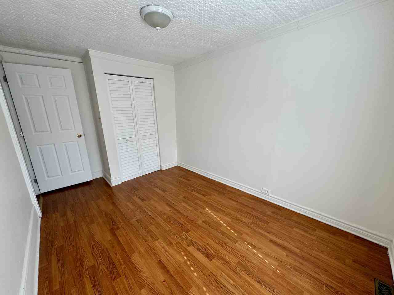 111 Clothier Street West #1 - Photo 3 of 33