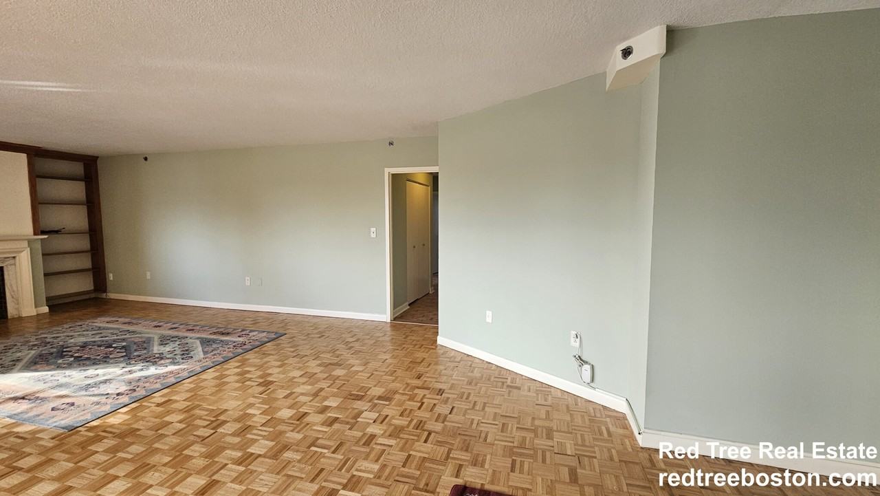 300 Lynn Shore Dr #306 - Photo 6 of 23