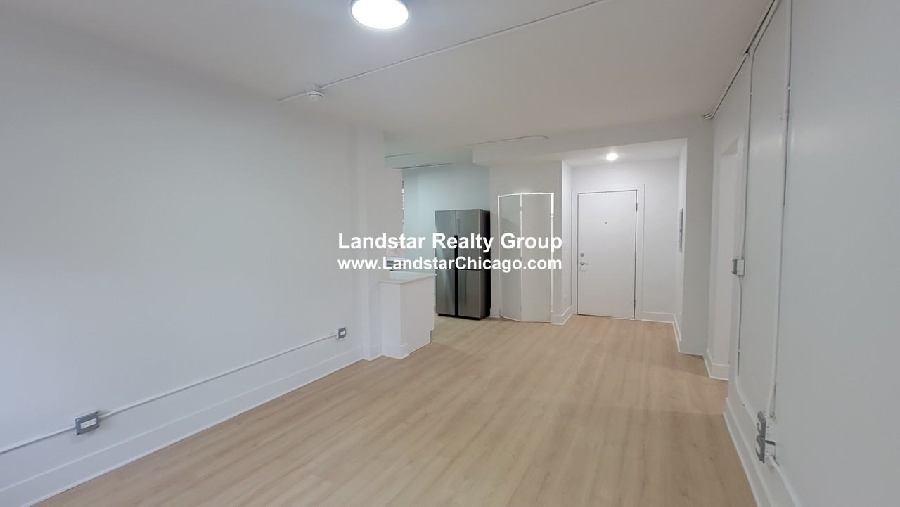 1359 W Estes Ave #4S - Photo 3 of 14