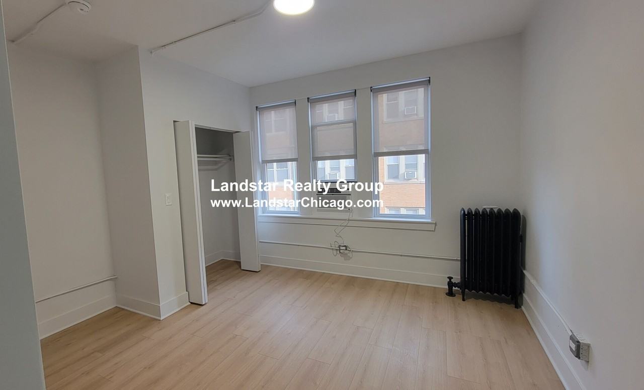 1359 W Estes Ave #4S - Photo 5 of 14