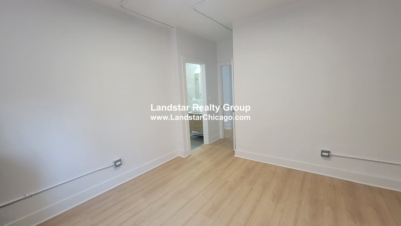 1359 W Estes Ave #4S - Photo 6 of 14