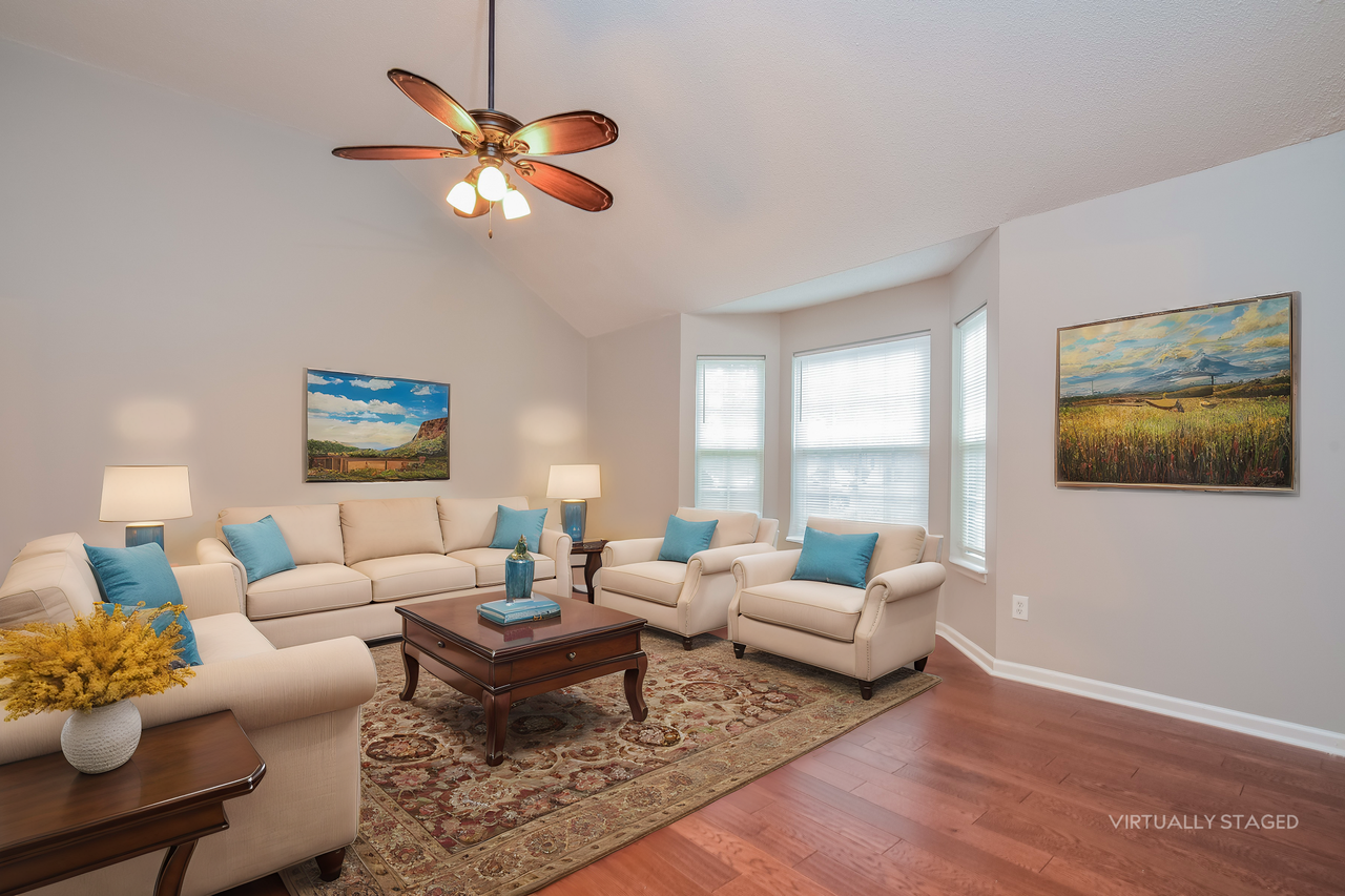 3893 Arabian Way - Photo 5 of 22