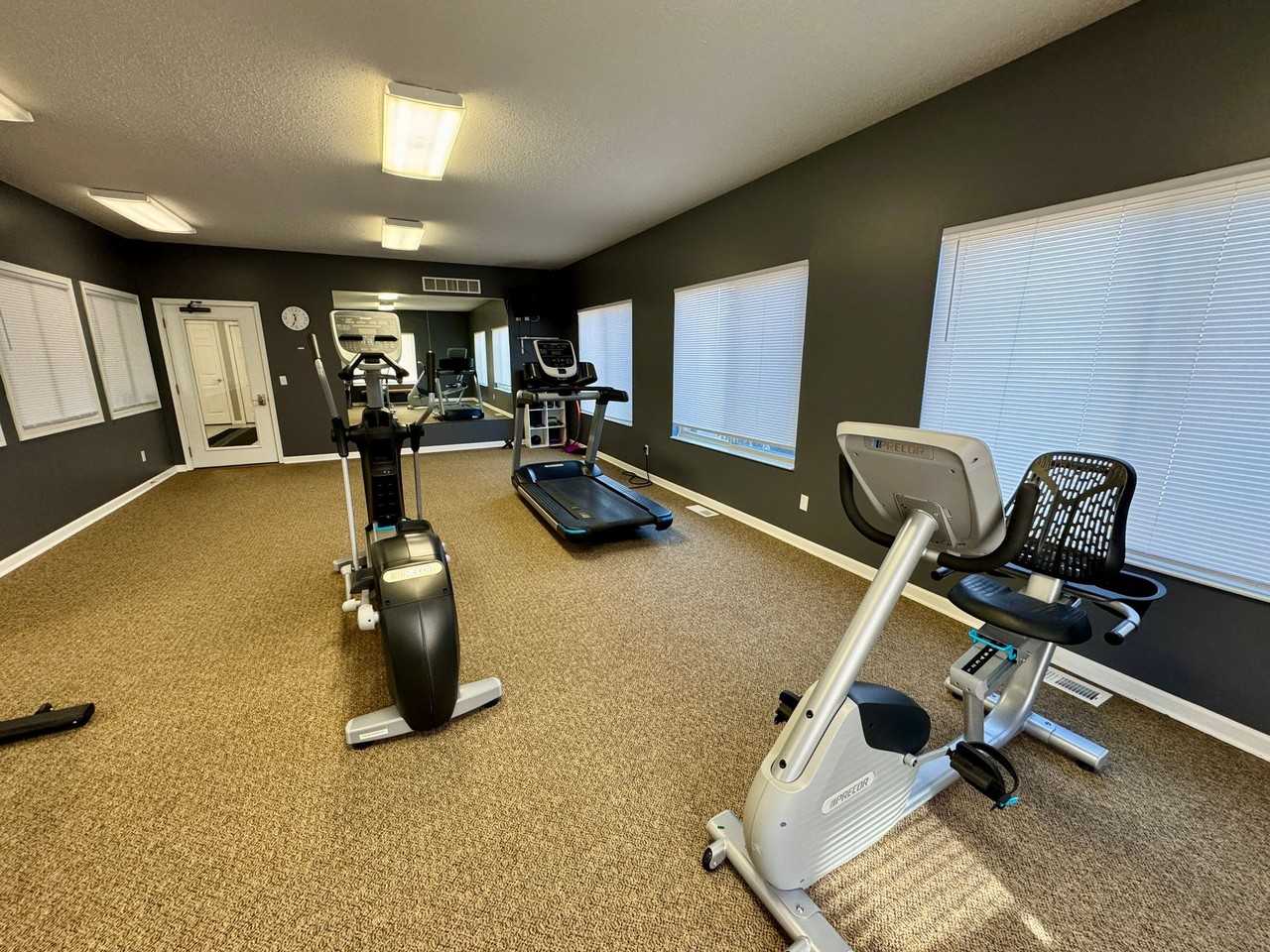 Lakeland Villa Apartments - Photo 7 of 38