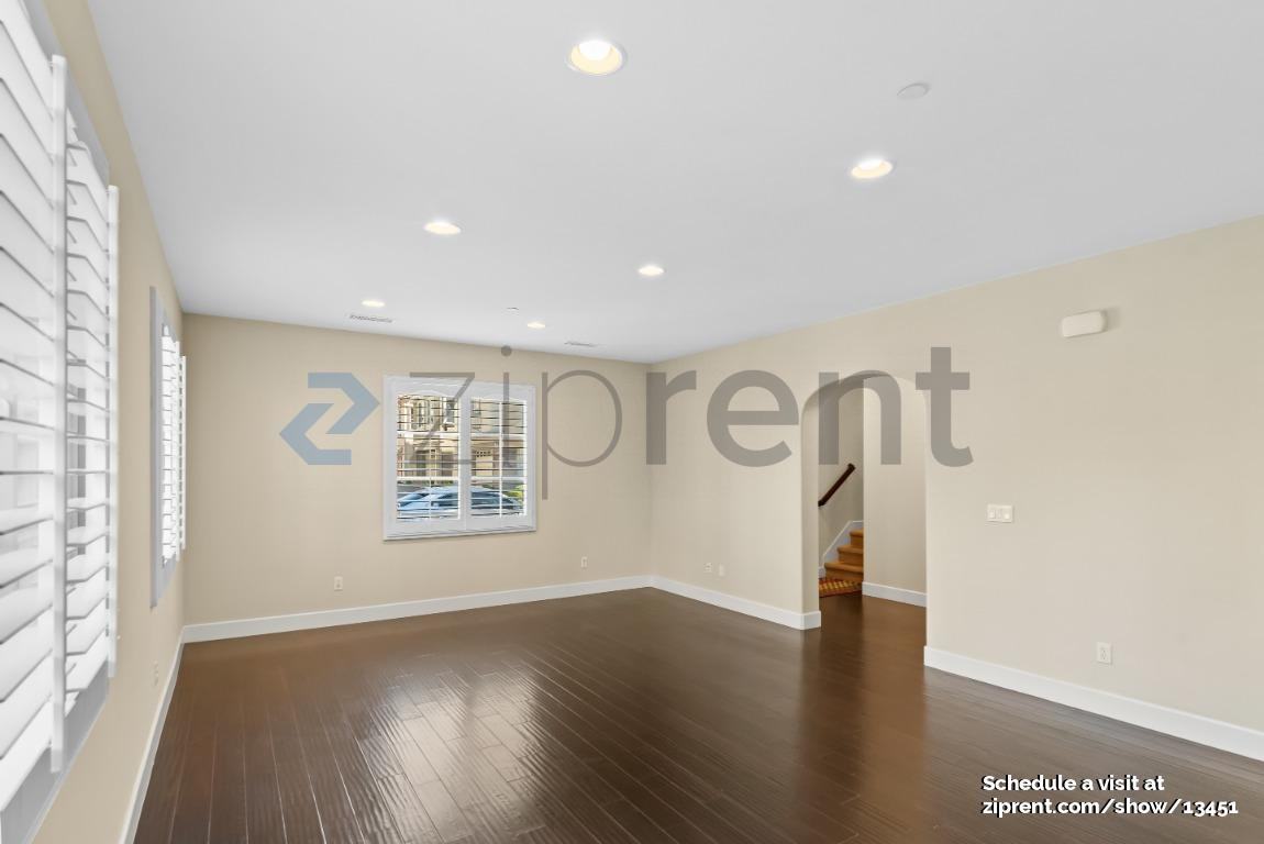 467 Crab Apple Ter - Photo 4 of 27