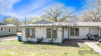7 Pershing Dr #A - Photo 1 of 1