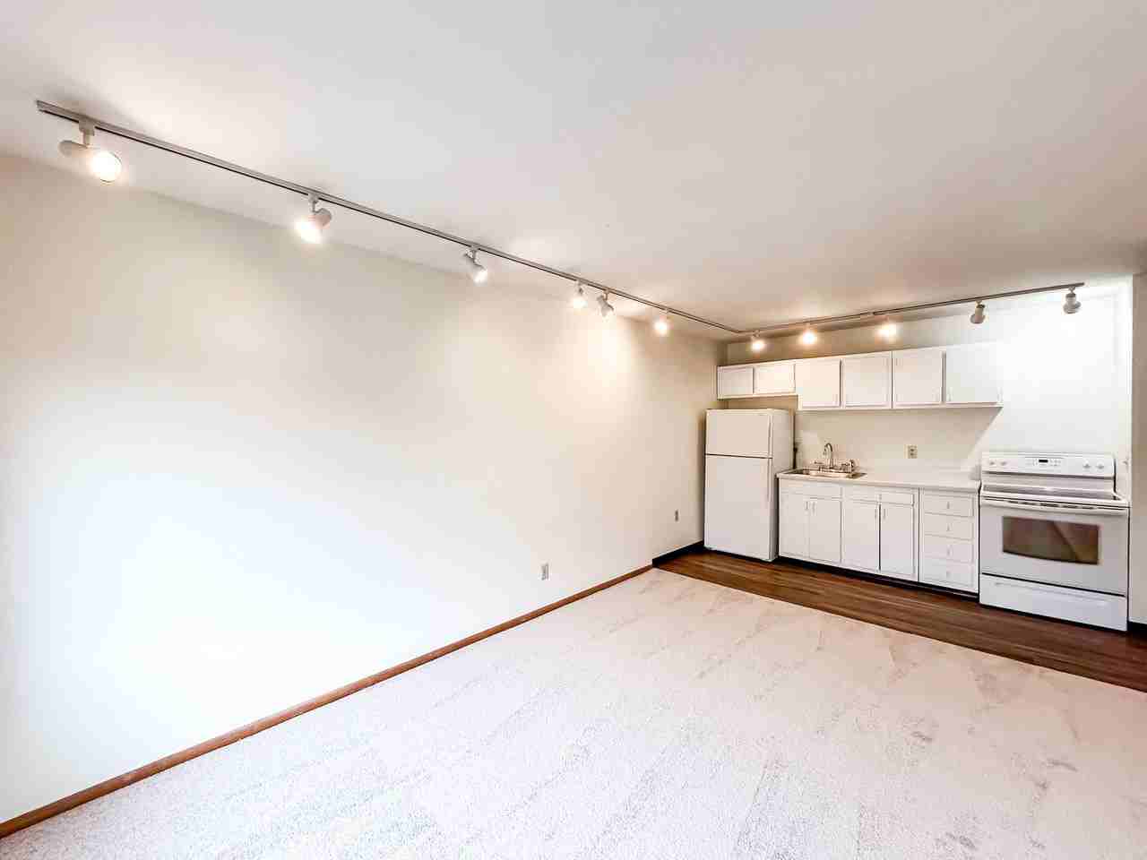 3305 Hennepin Ave S - Photo 2 of 24