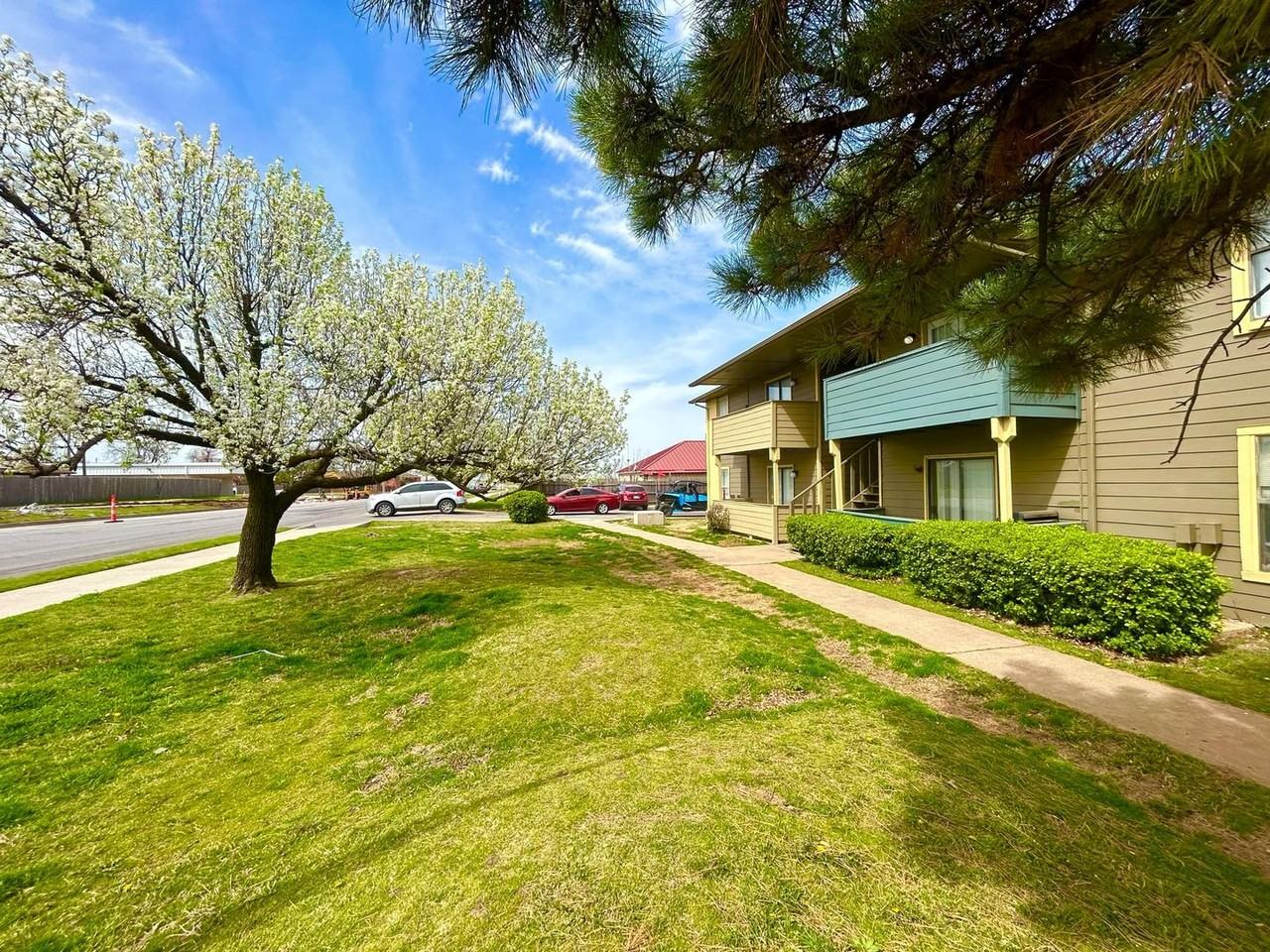 5901 S May Ave - Photo 4 of 17