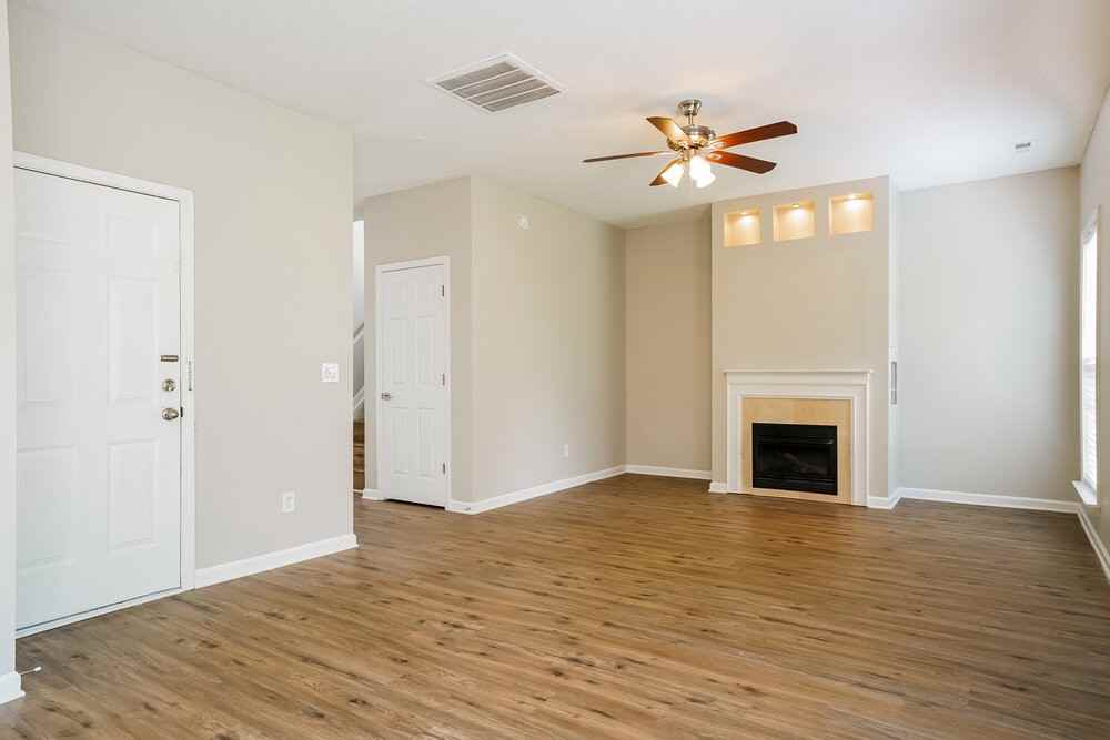 844 Stackhurst Way - Photo 5 of 17