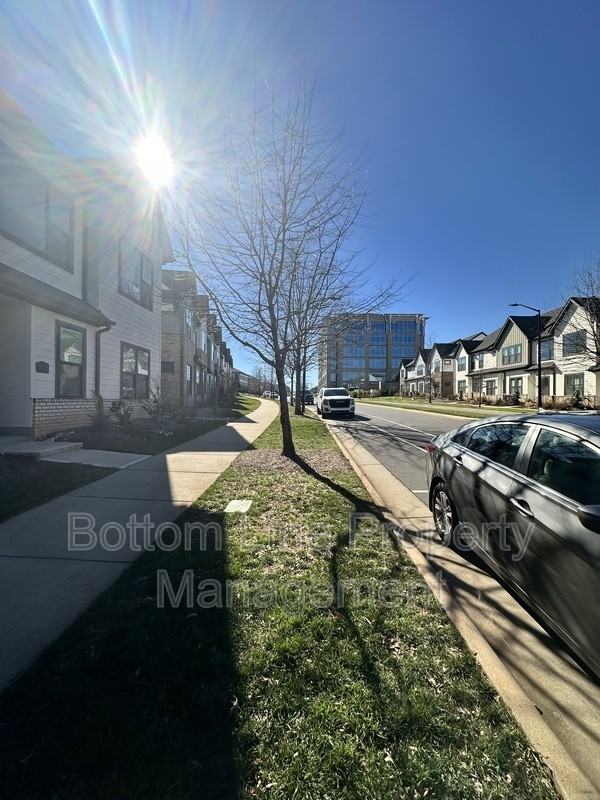 5915 Ardrey Kell Rd - Photo 2 of 21