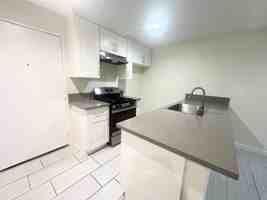 featured image of 10800 Glenoaks Blvd