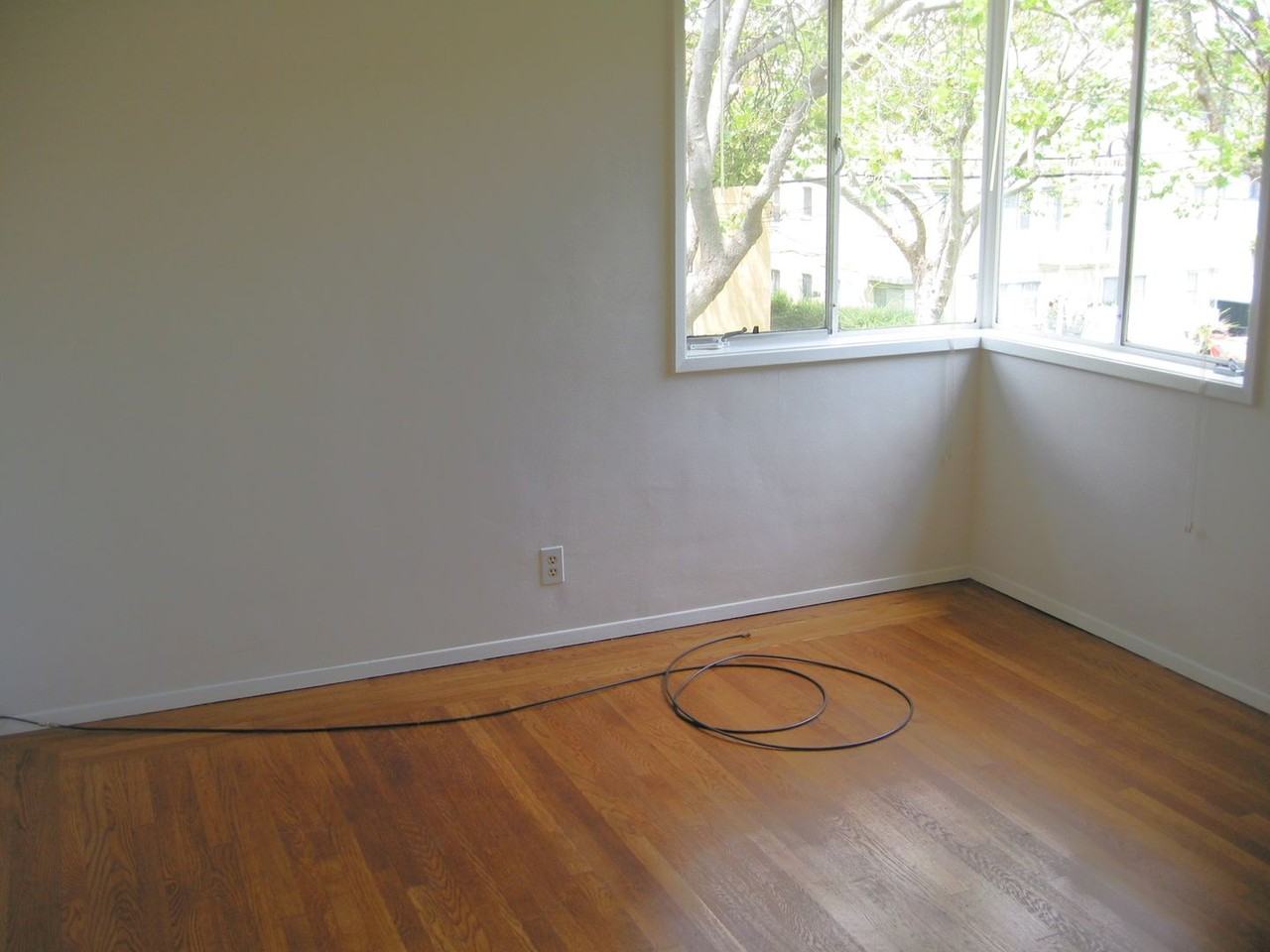 2525 Le Conte Ave #9 - Photo 3 of 8