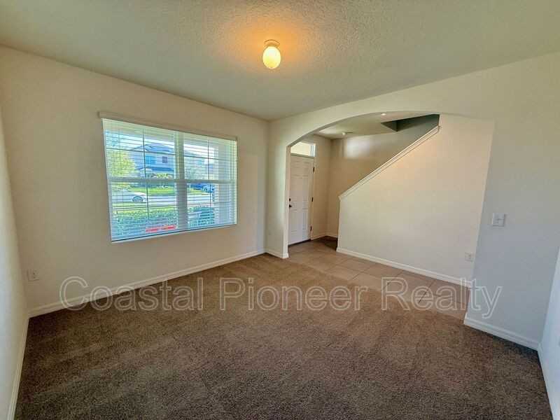 31000 Summer Sun Loop - Photo 2 of 32