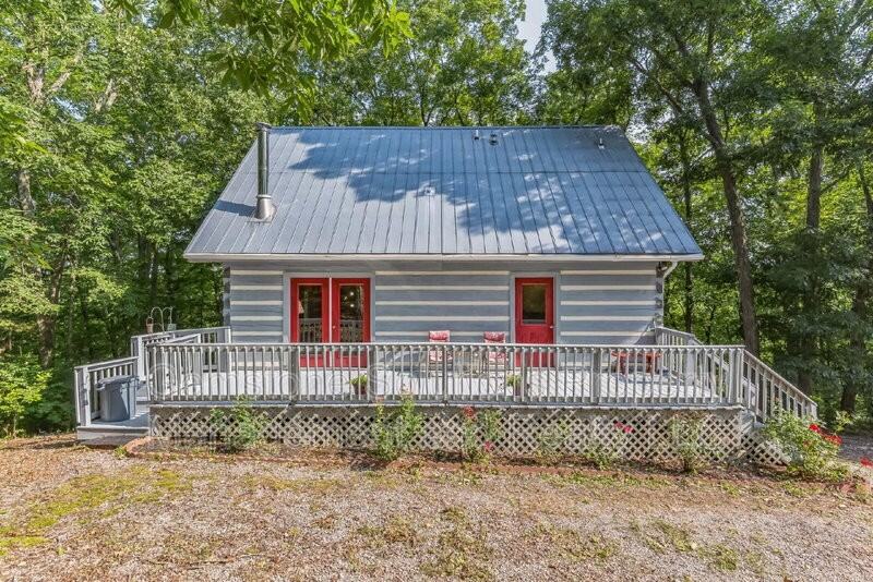 1707 Sugar Ridge Rd - Photo 2 of 29