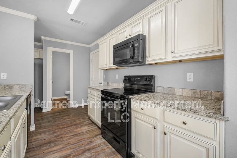 1256 N Sicily Ln - Photo 3 of 23