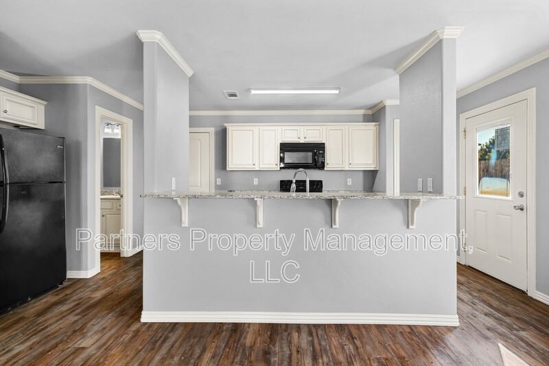 1256 N Sicily Ln - Photo 4 of 23