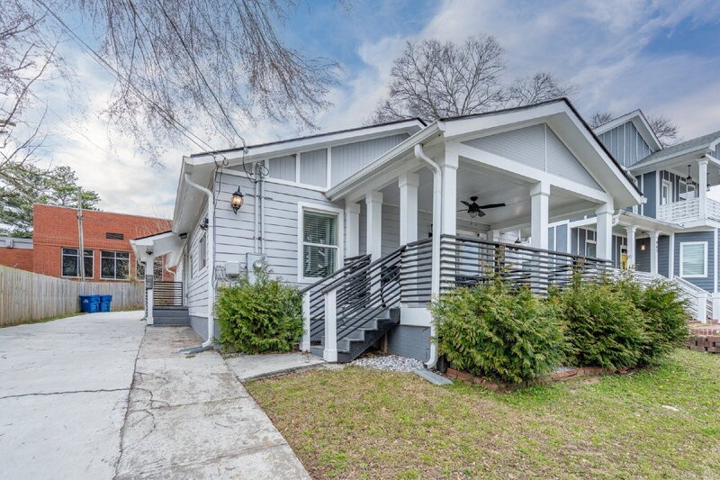 871 Welch St Sw #A - Photo 3 of 20