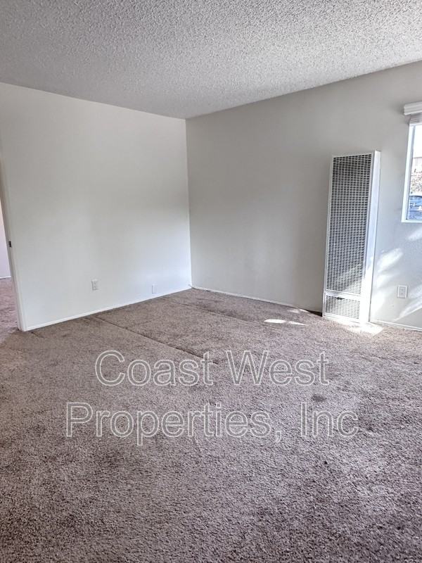 3563 Roosevelt St #F - Photo 6 of 13