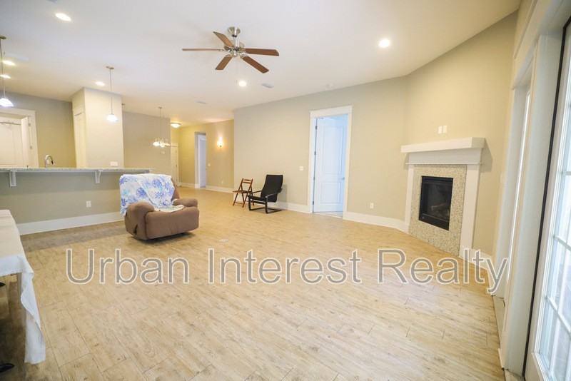 4236 Jade Loop - Photo 4 of 19