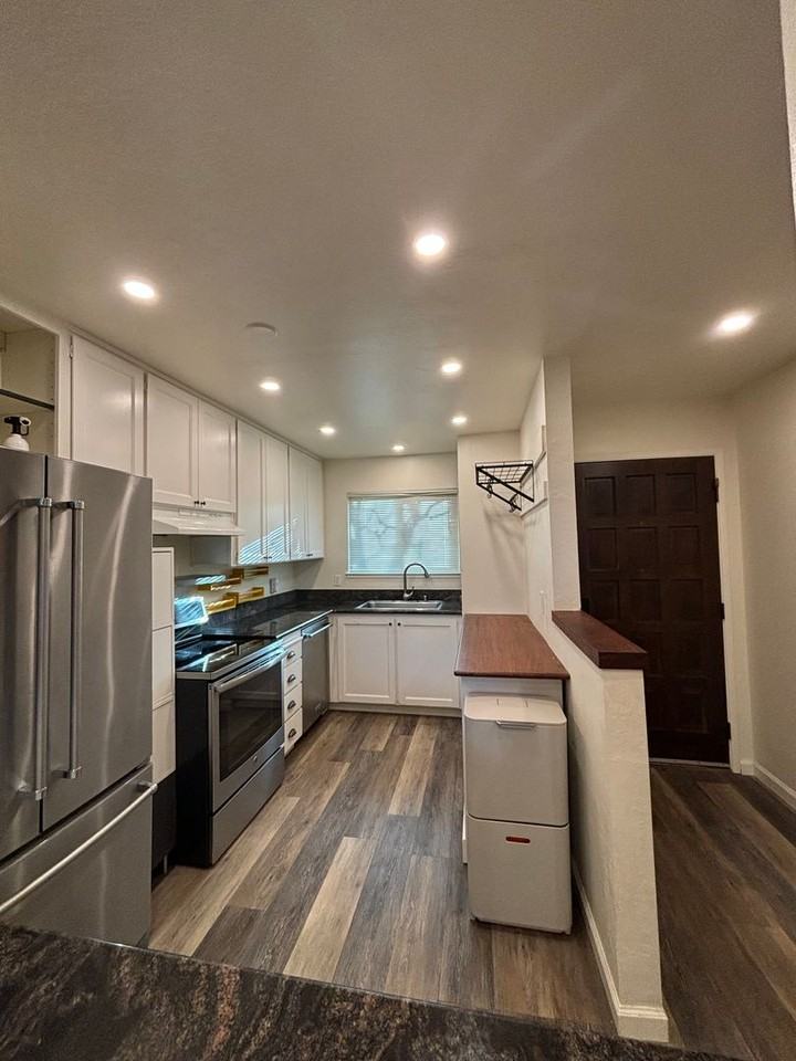 106 Shelter Lagoon Dr - Photo 5 of 38