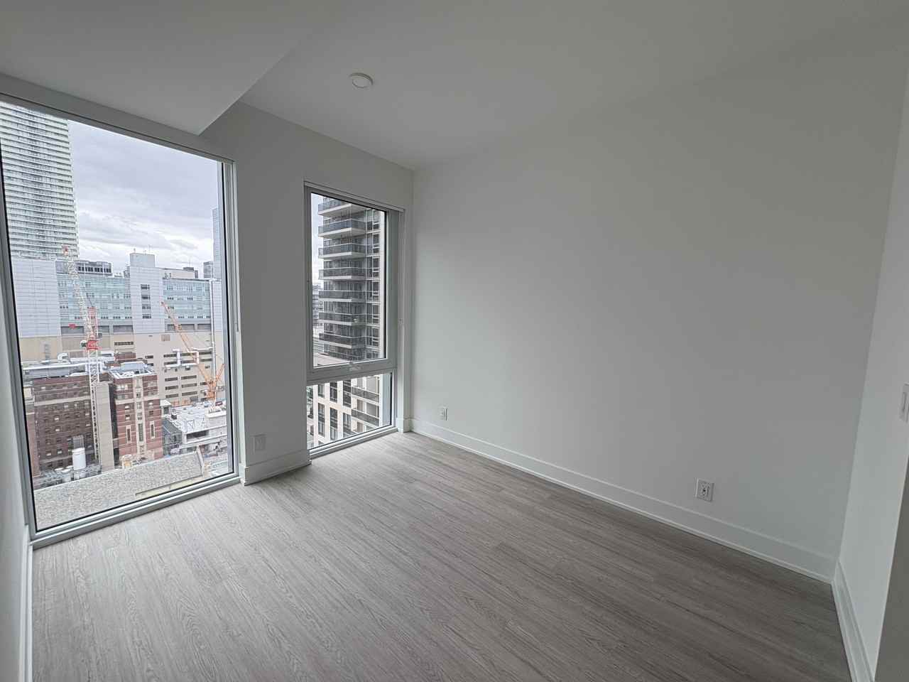 30 Mutual Street #2306 - Photo 6 of 17