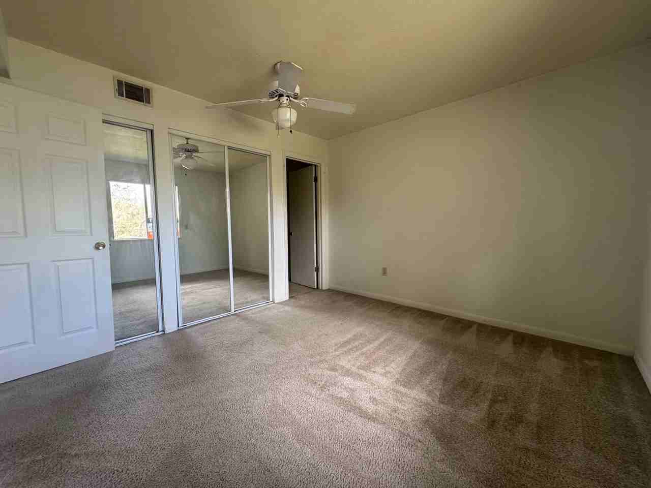 111 Se 16th Ave - Photo 6 of 9