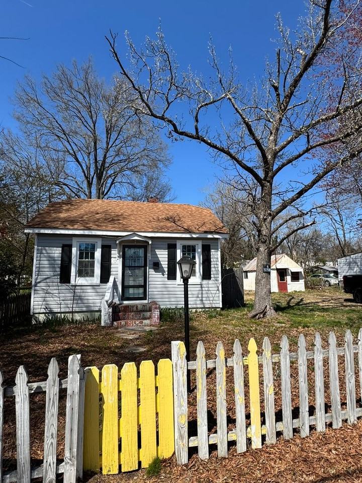 1718 National St - Photo 4 of 13