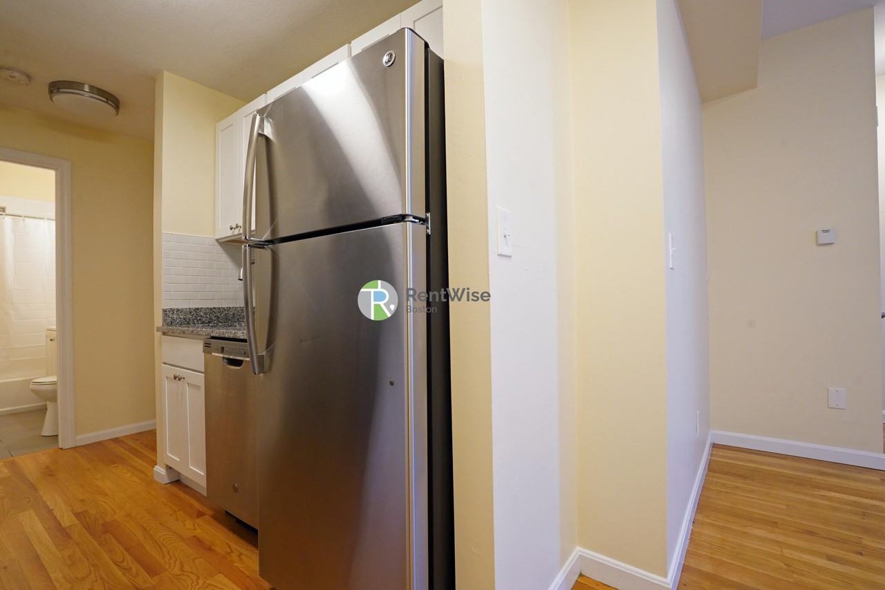 11 Lorraine Ter #3 - Photo 4 of 26