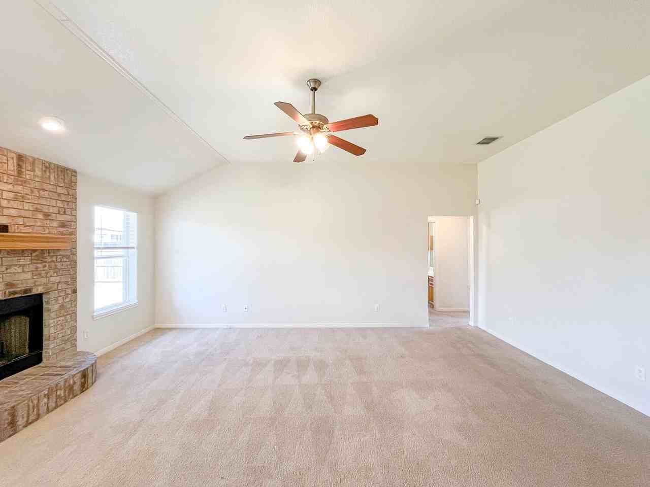 2503 Jasmine Ln - Photo 3 of 30