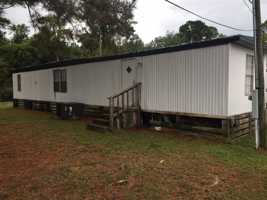 featured image of 944 Hollywood Dr