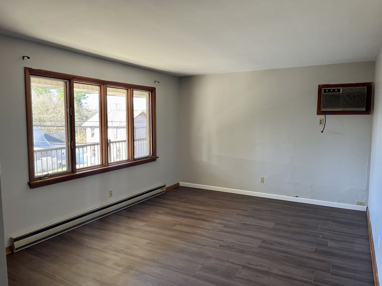 220 East Adams - Photo 2 of 13