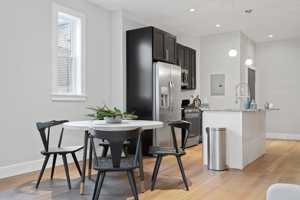 featured image of 209 Walnut St