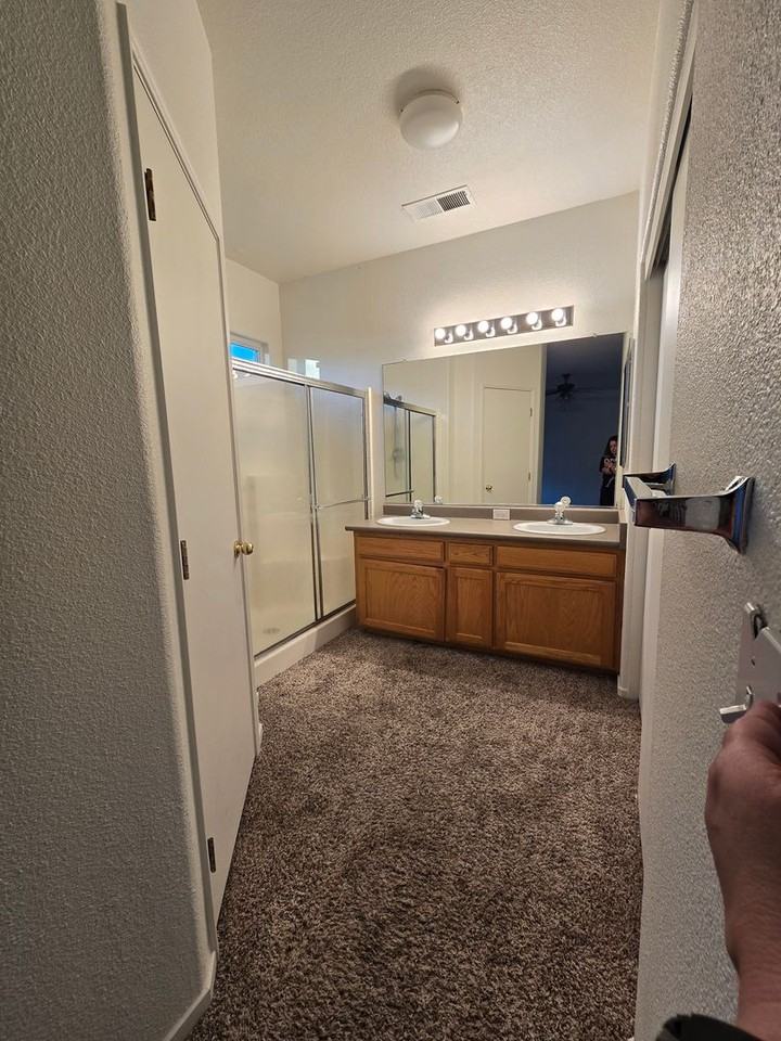 2068 W Merritt St - Photo 5 of 8