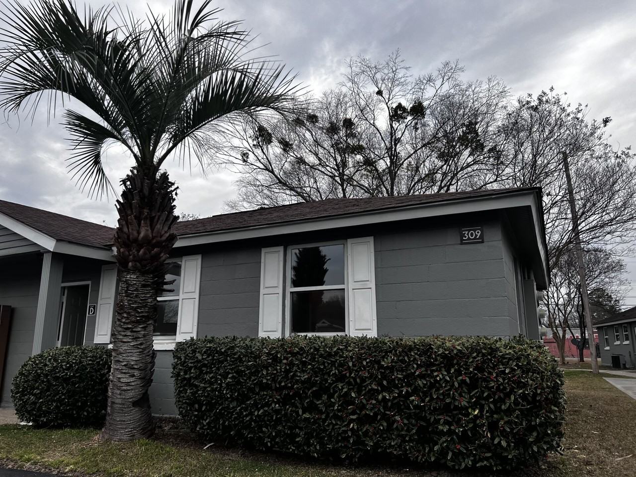 Florence Flats - Photo 2 of 2