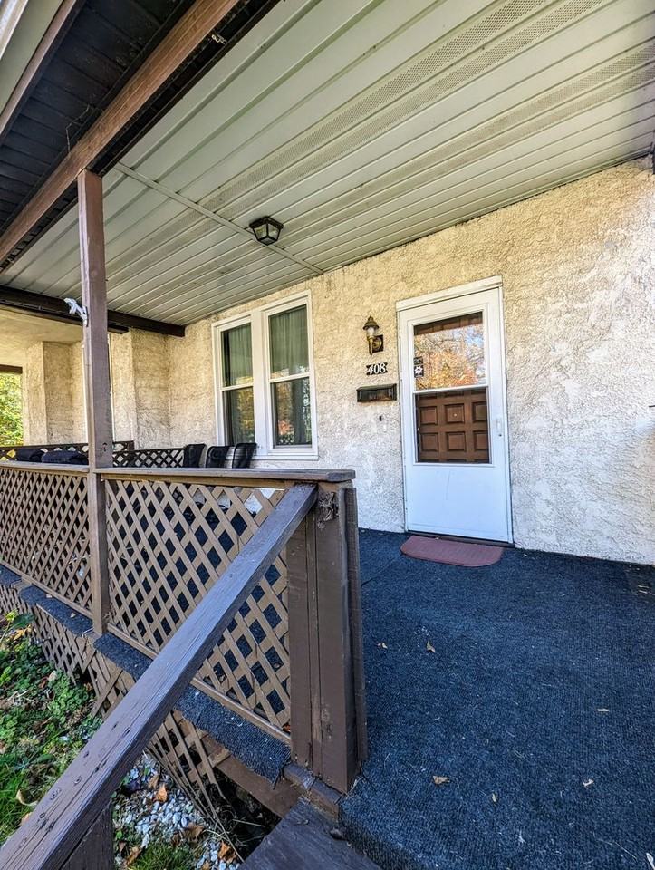 408 College Ave - Photo 2 of 24