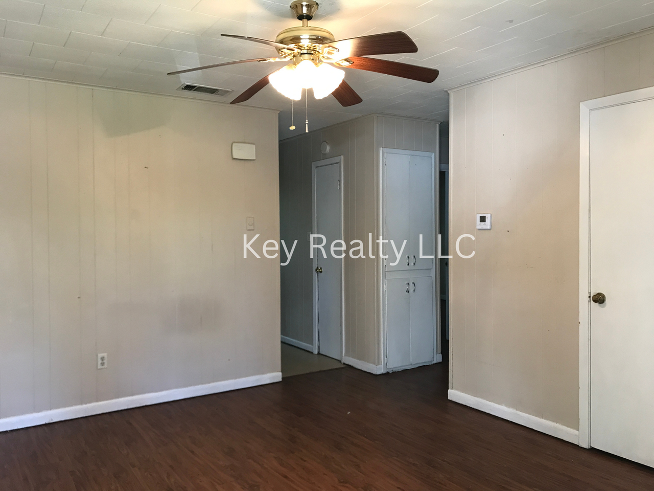 816 Austin Dr - Photo 2 of 7