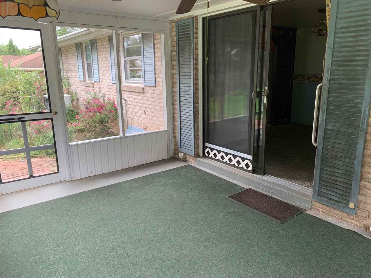 126 White Oak Dr - Photo 3 of 15