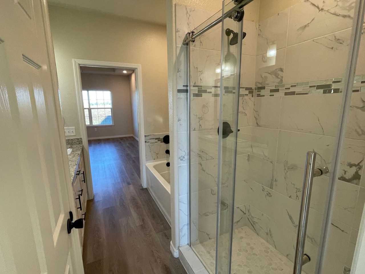 516 Venus Rd - Photo 3 of 12