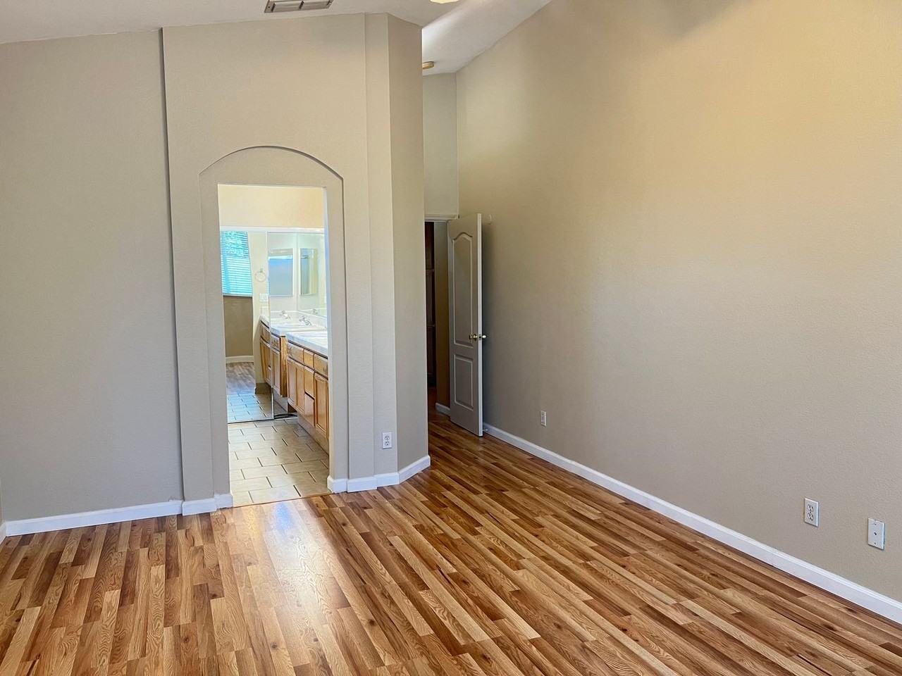 689 Hillswick Cir - Photo 7 of 14