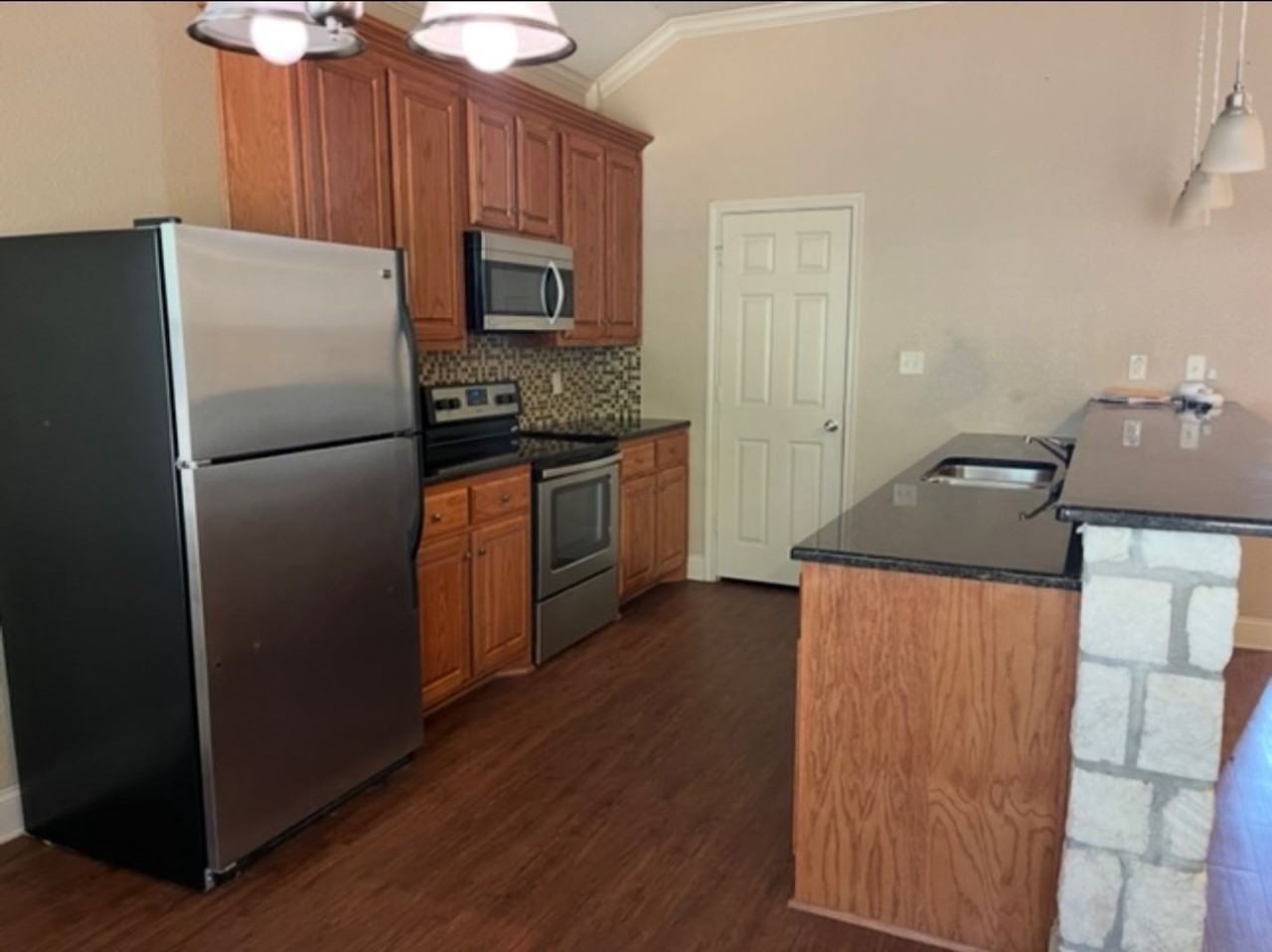 2005 S 16th St - Photo 6 of 11